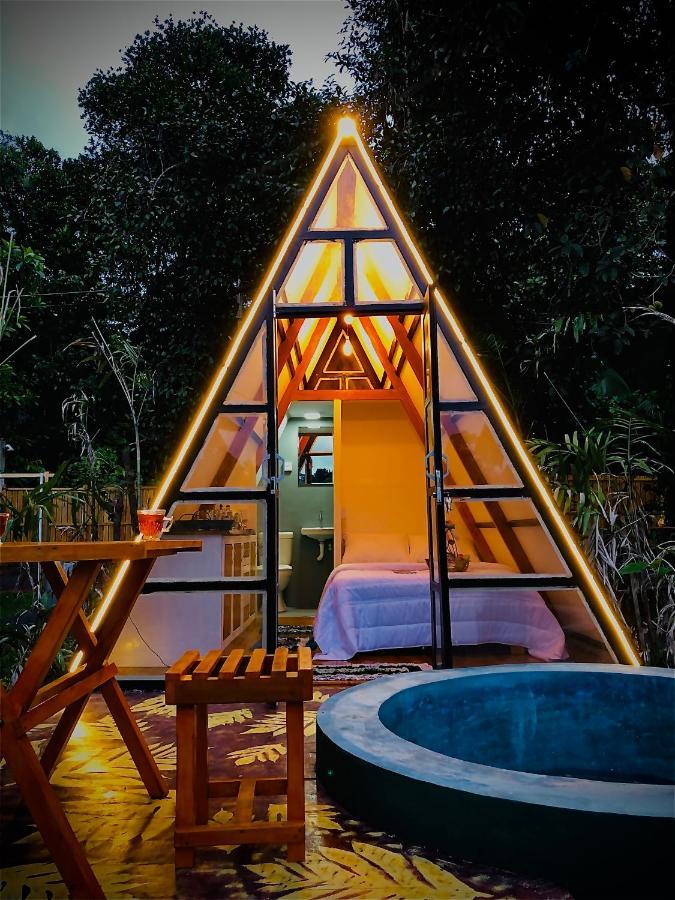 Bed and Breakfast The We2 "Wildwood Elegance Escape" Induruwa Exterior foto
